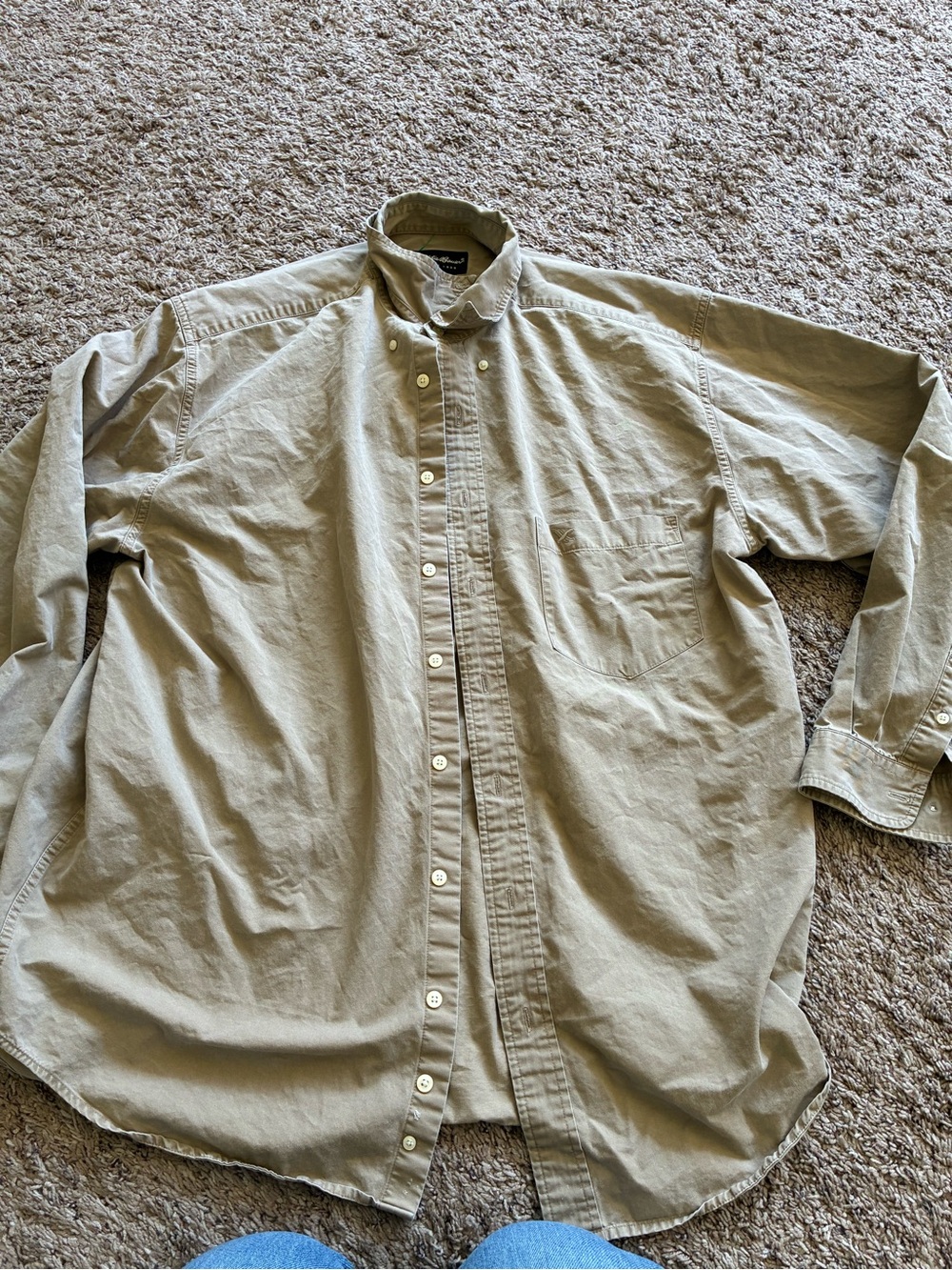 Eddie Bauer Men's Button-Down Shirt in Tan